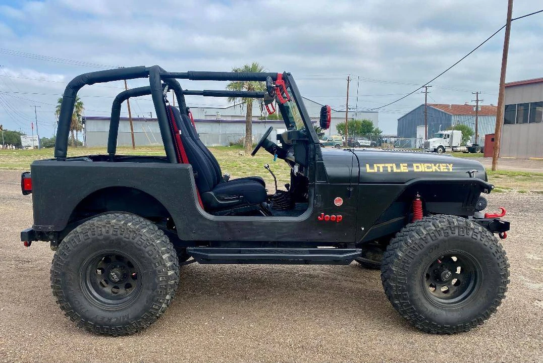 1993 Jeep YJ Wrangler - Image 4 of 10