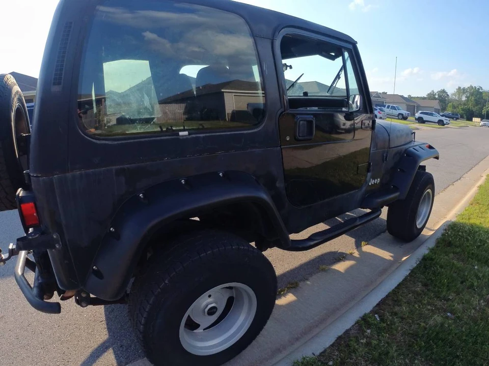 1993 Jeep YJ Wrangler - Image 4 of 9