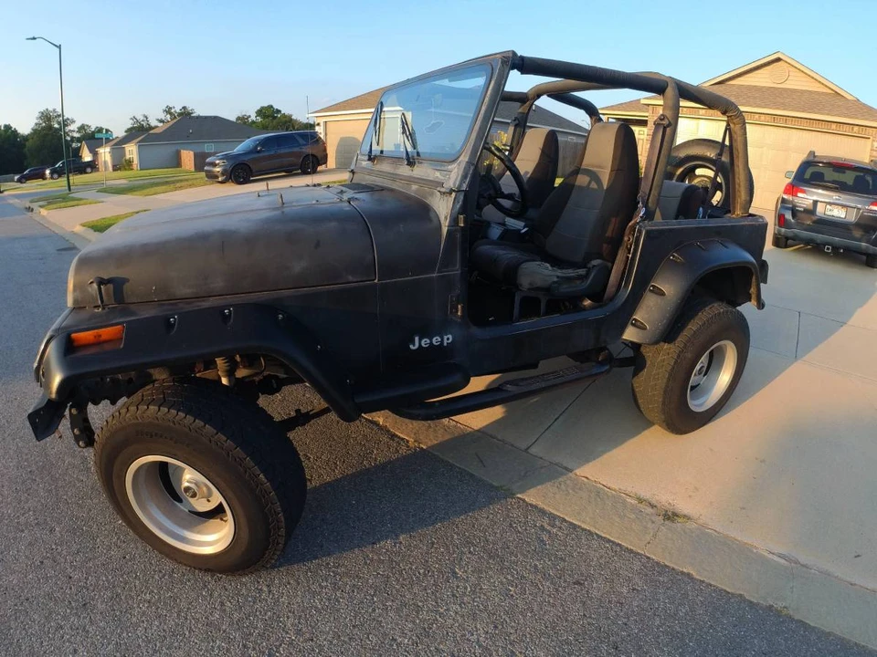 1993 Jeep YJ Wrangler - Image 8 of 9