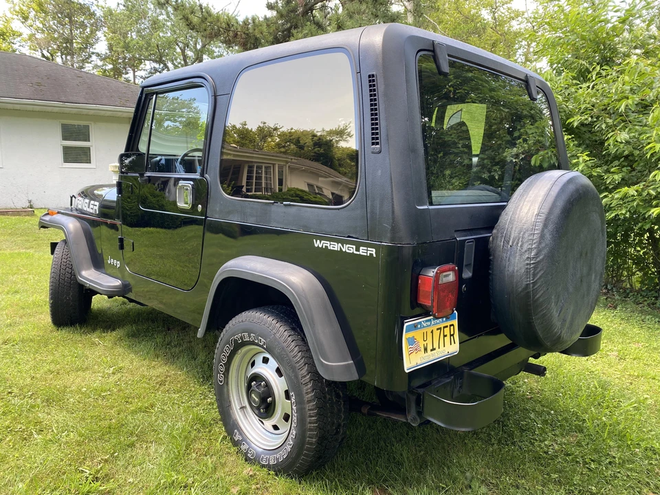 1993 Jeep YJ Wrangler - Image 17 of 31