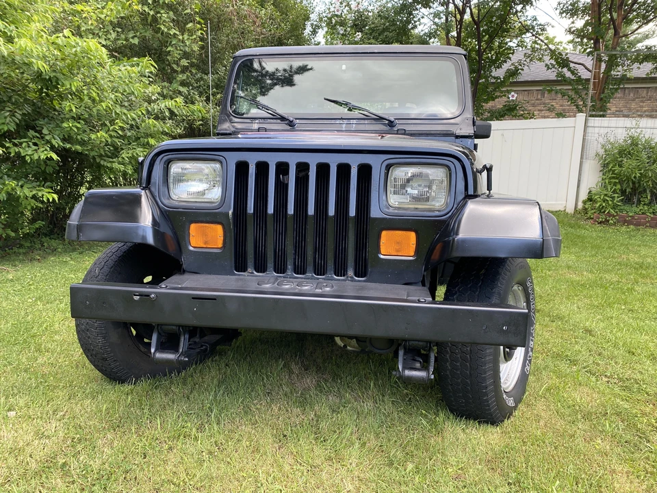 1993 Jeep YJ Wrangler - Image 6 of 31