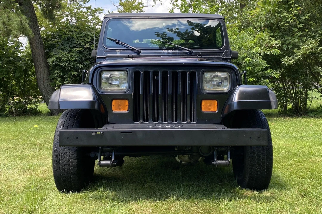 1993 Jeep YJ Wrangler - Image 2 of 31