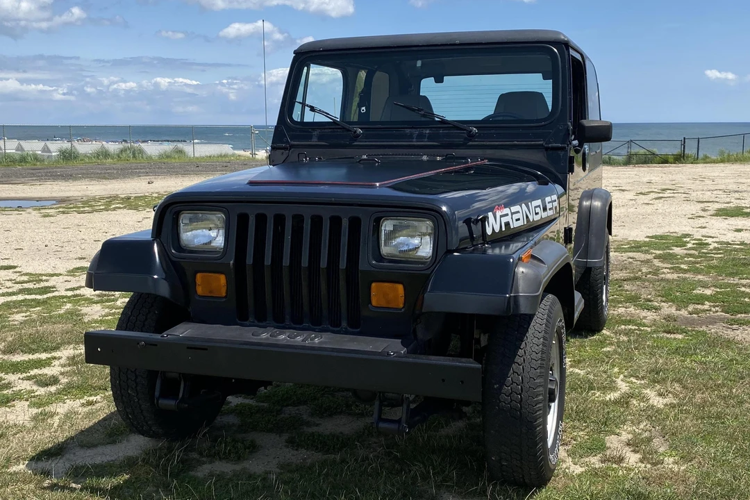 1993 Jeep YJ Wrangler - Image 7 of 31