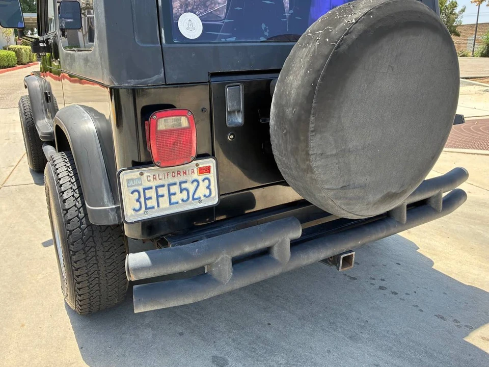 1993 Jeep YJ Wrangler - Image 17 of 17