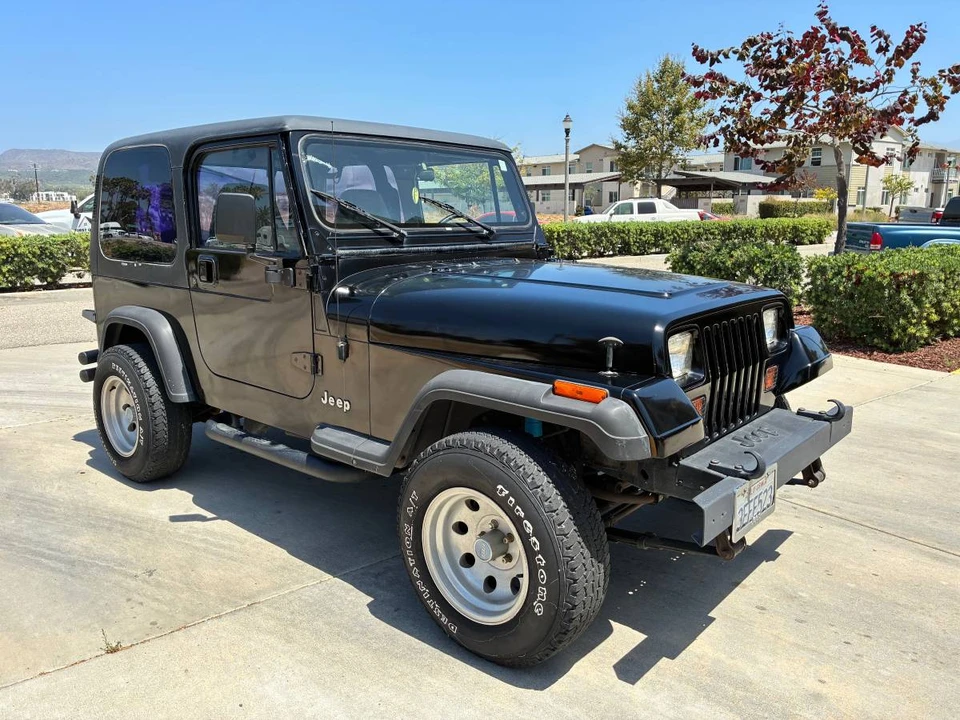 1993 Jeep YJ Wrangler - Image 2 of 17