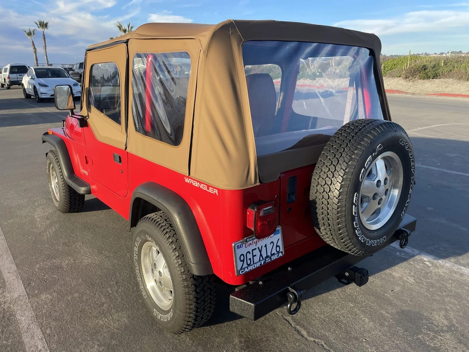 1993 Jeep YJ Wrangler - Image 11 of 31
