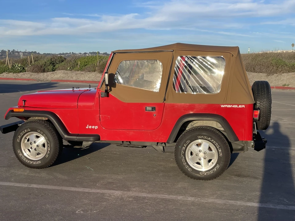 1993 Jeep YJ Wrangler - Image 12 of 31