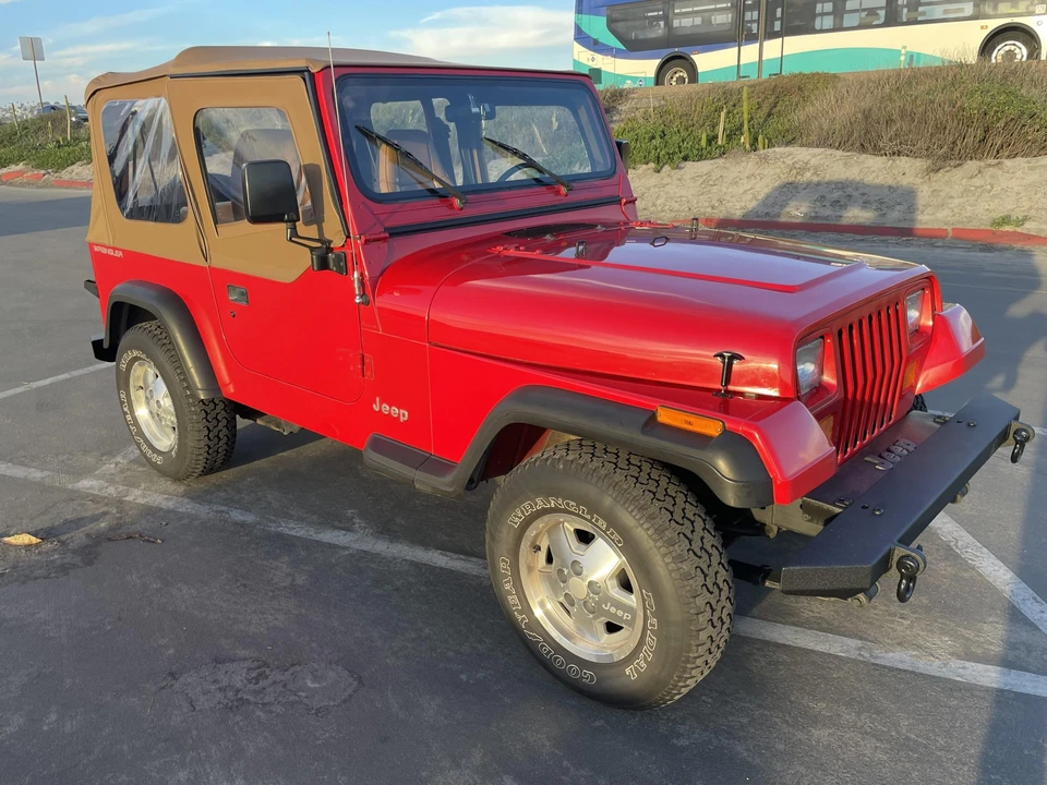 1993 Jeep YJ Wrangler - Image 6 of 31