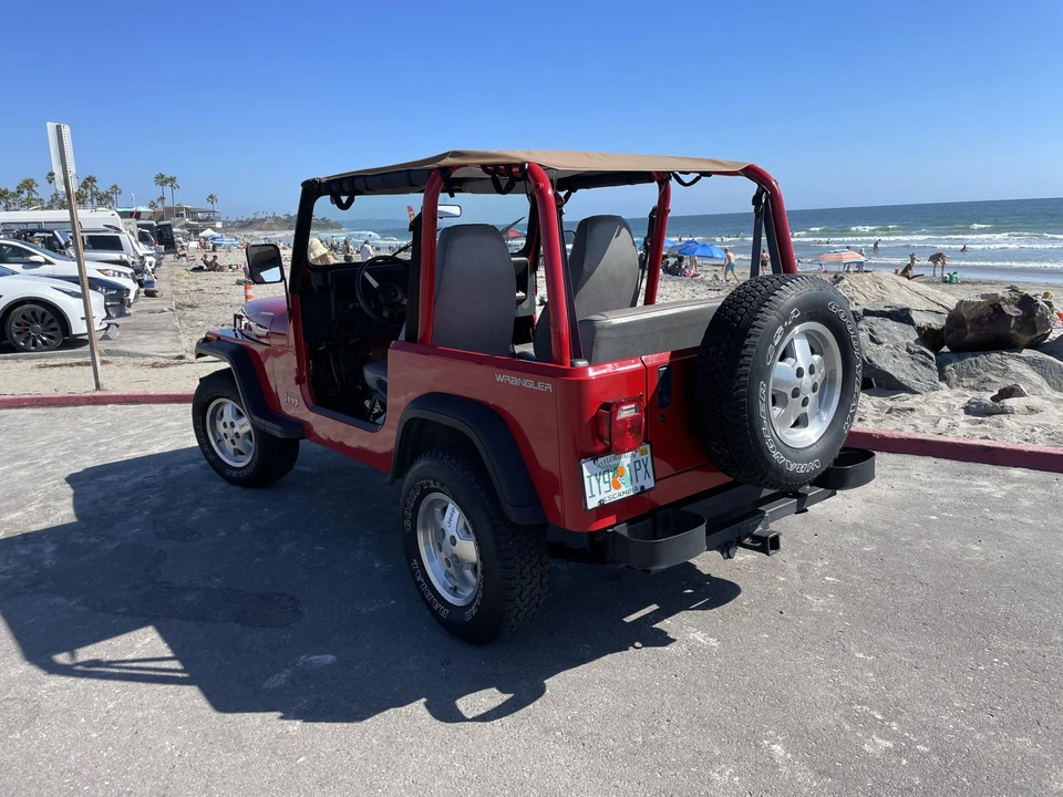 1993 Jeep YJ Wrangler - Image 16 of 31
