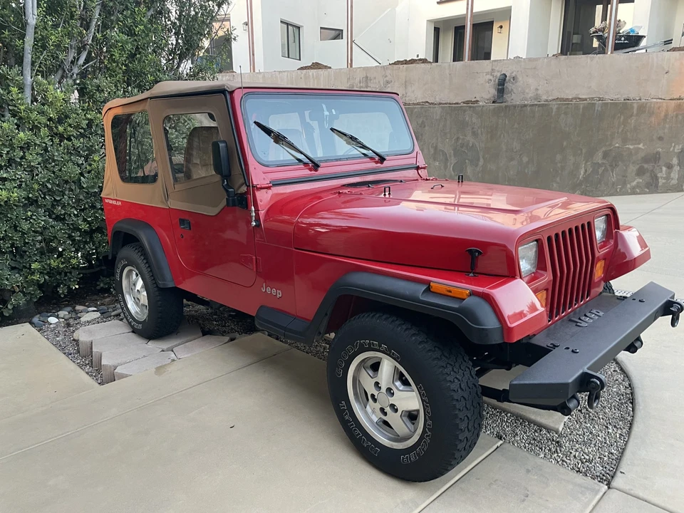 1993 Jeep YJ Wrangler - Image 14 of 31
