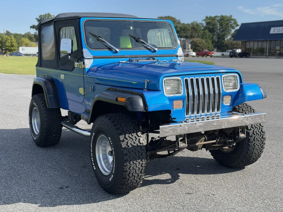 1993 Jeep YJ Wrangler - Image 9 of 31