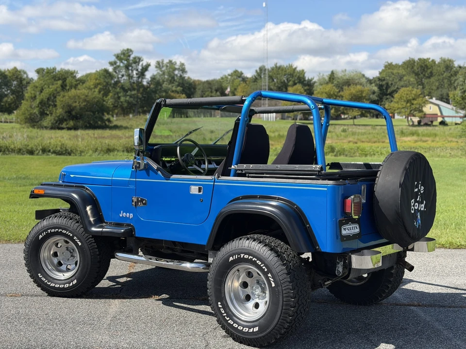1993 Jeep YJ Wrangler - Image 25 of 31