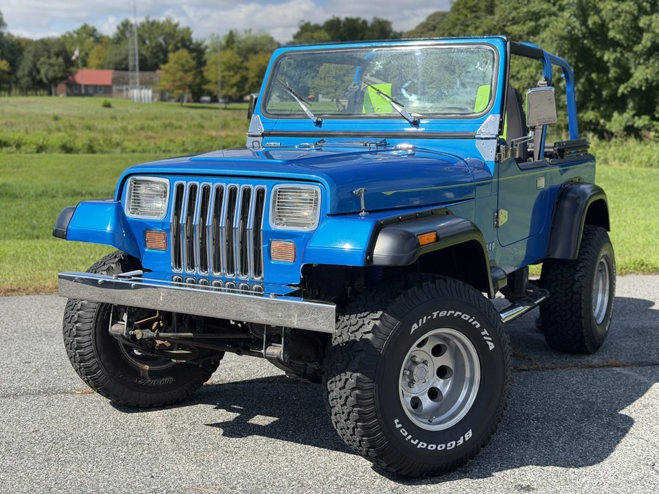 1993 Jeep YJ Wrangler - Image 5 of 31