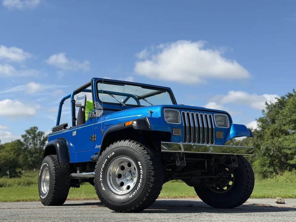 1993 Jeep YJ Wrangler - Image 10 of 31