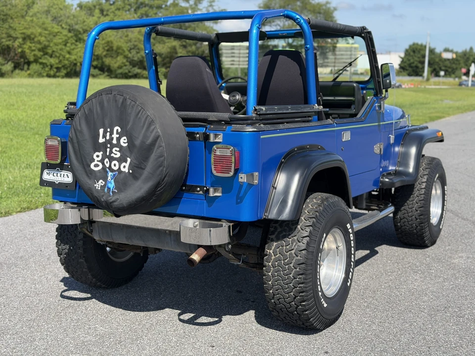 1993 Jeep YJ Wrangler - Image 18 of 31
