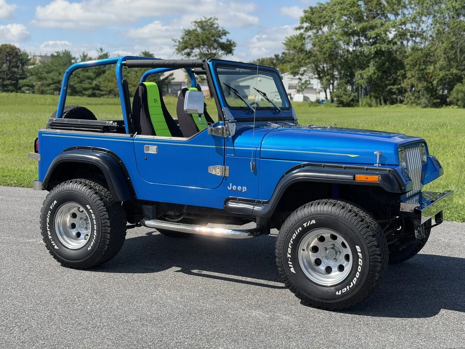 1993 Jeep YJ Wrangler - Image 15 of 31