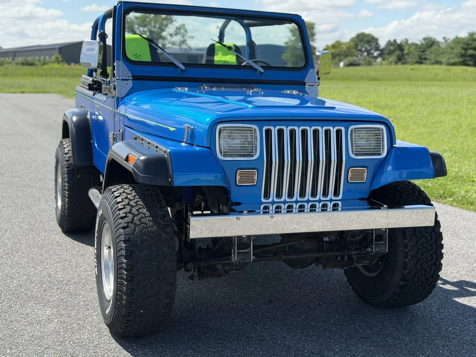 1993 Jeep YJ Wrangler - Image 7 of 31
