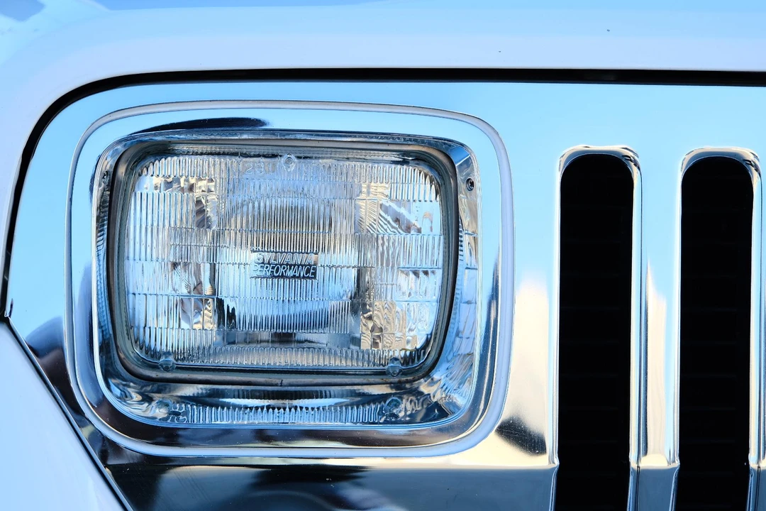 1993 Jeep YJ Wrangler - Image 29 of 31
