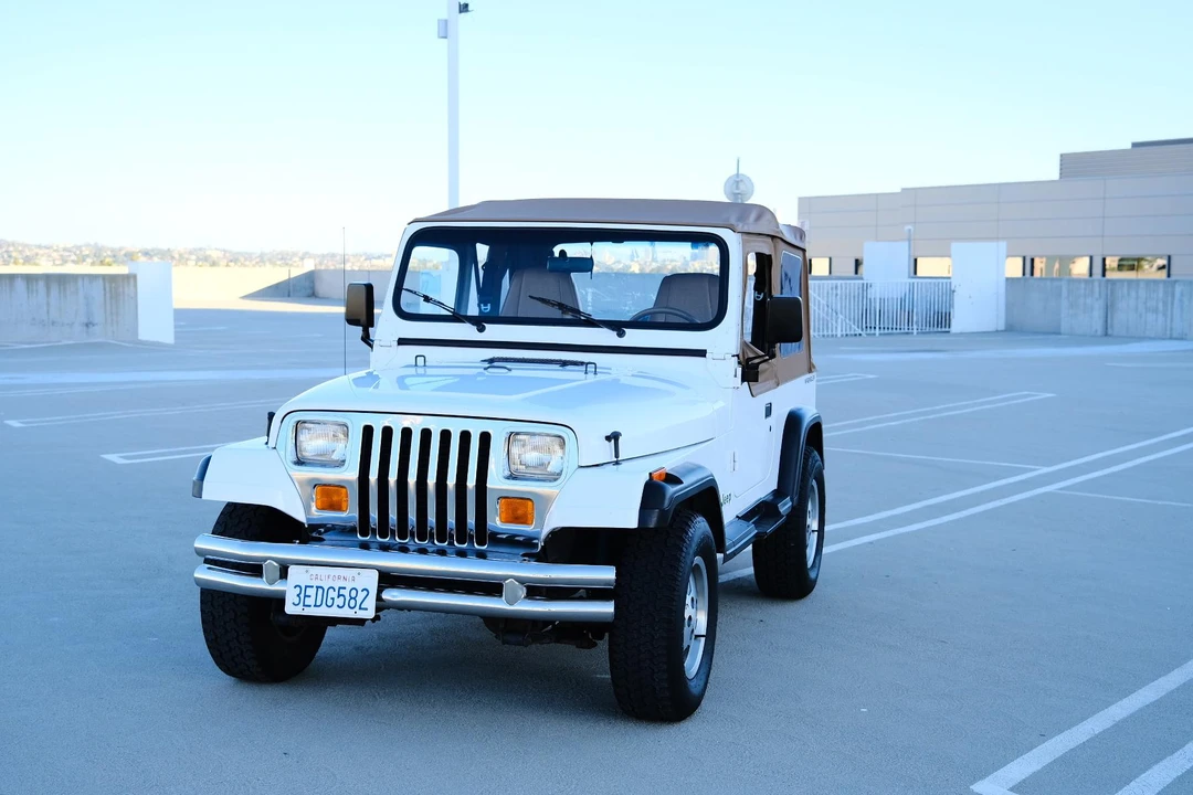 1993 Jeep YJ Wrangler - Image 4 of 31