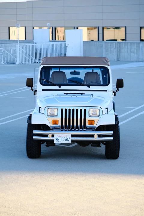 1993 Jeep YJ Wrangler - Image 6 of 31