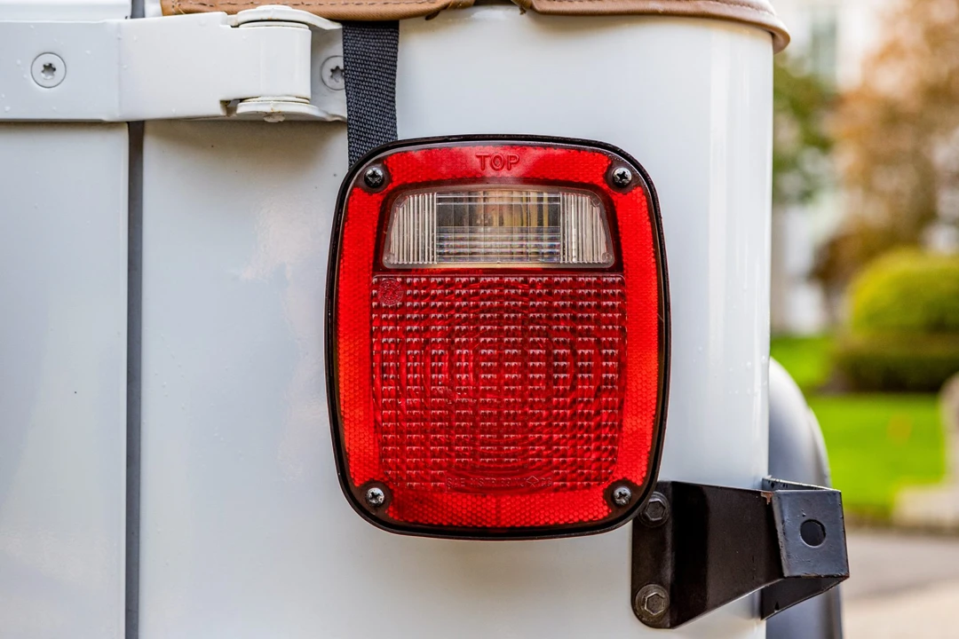 1993 Jeep YJ Wrangler - Image 18 of 31
