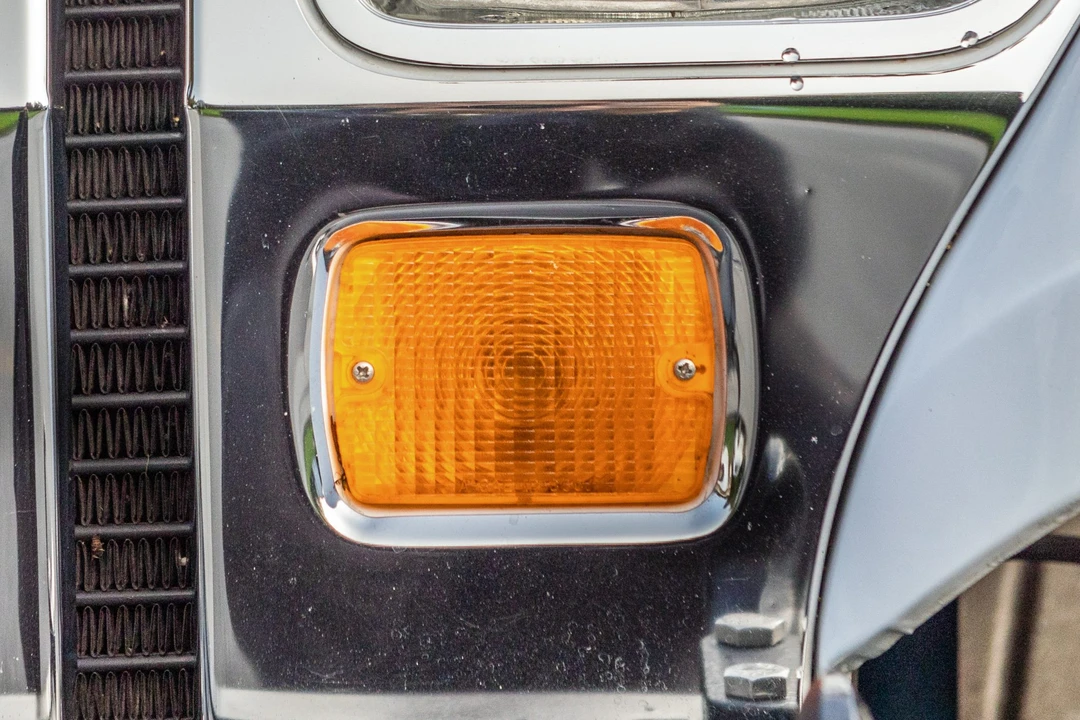 1993 Jeep YJ Wrangler - Image 13 of 31