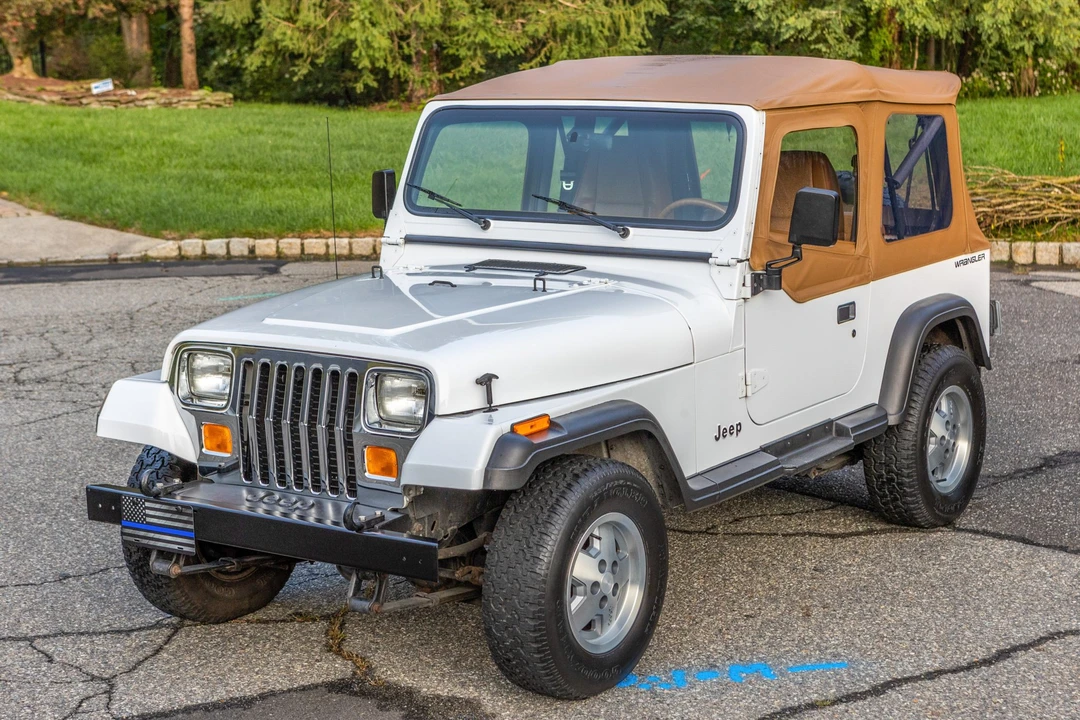 1993 Jeep YJ Wrangler - Image 2 of 31