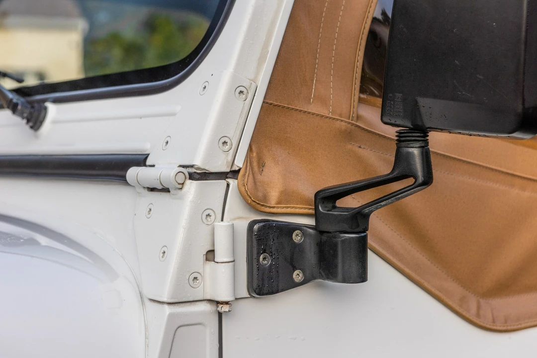 1993 Jeep YJ Wrangler - Image 23 of 31