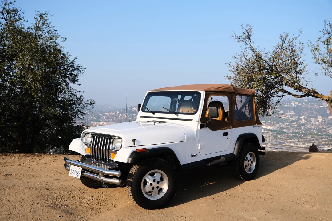 1993 Jeep YJ Wrangler - Image 22 of 31