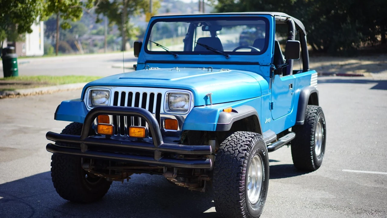 1993 Jeep YJ Wrangler - Image 6 of 31
