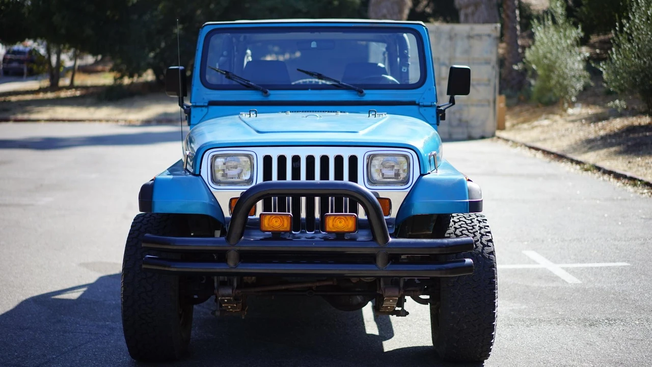 1993 Jeep YJ Wrangler - Image 7 of 31