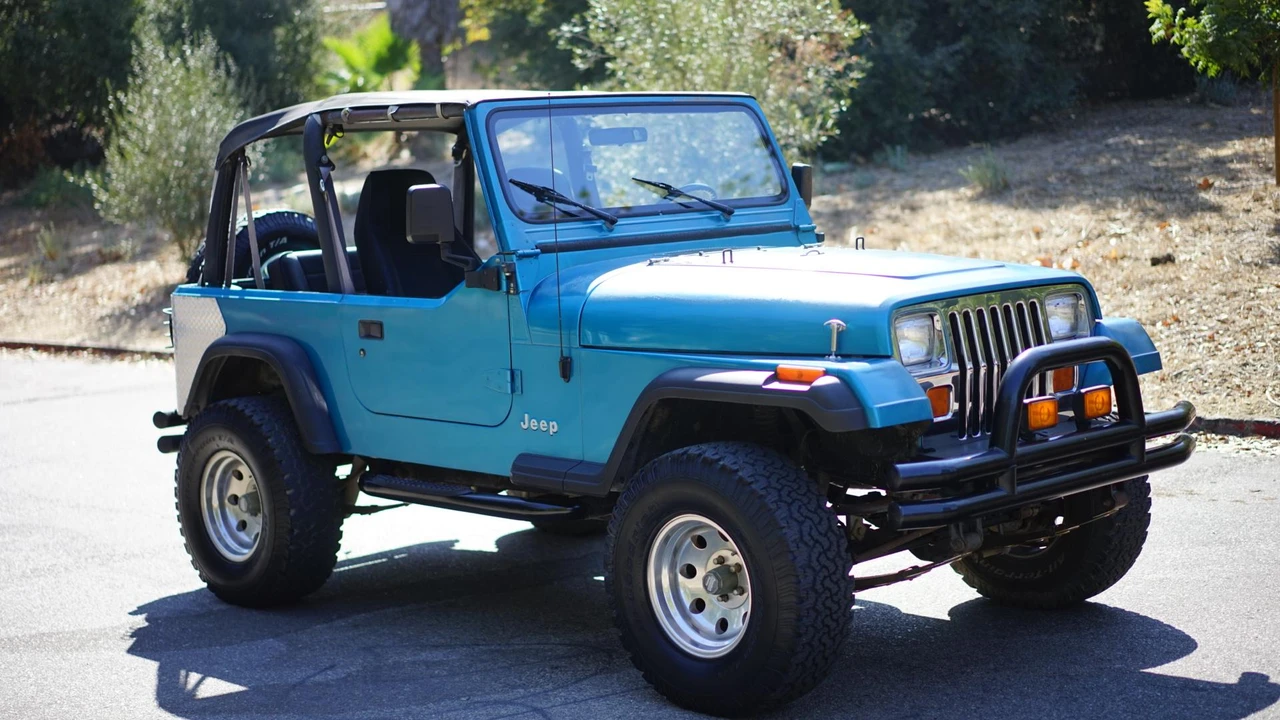 1993 Jeep YJ Wrangler - Image 10 of 31