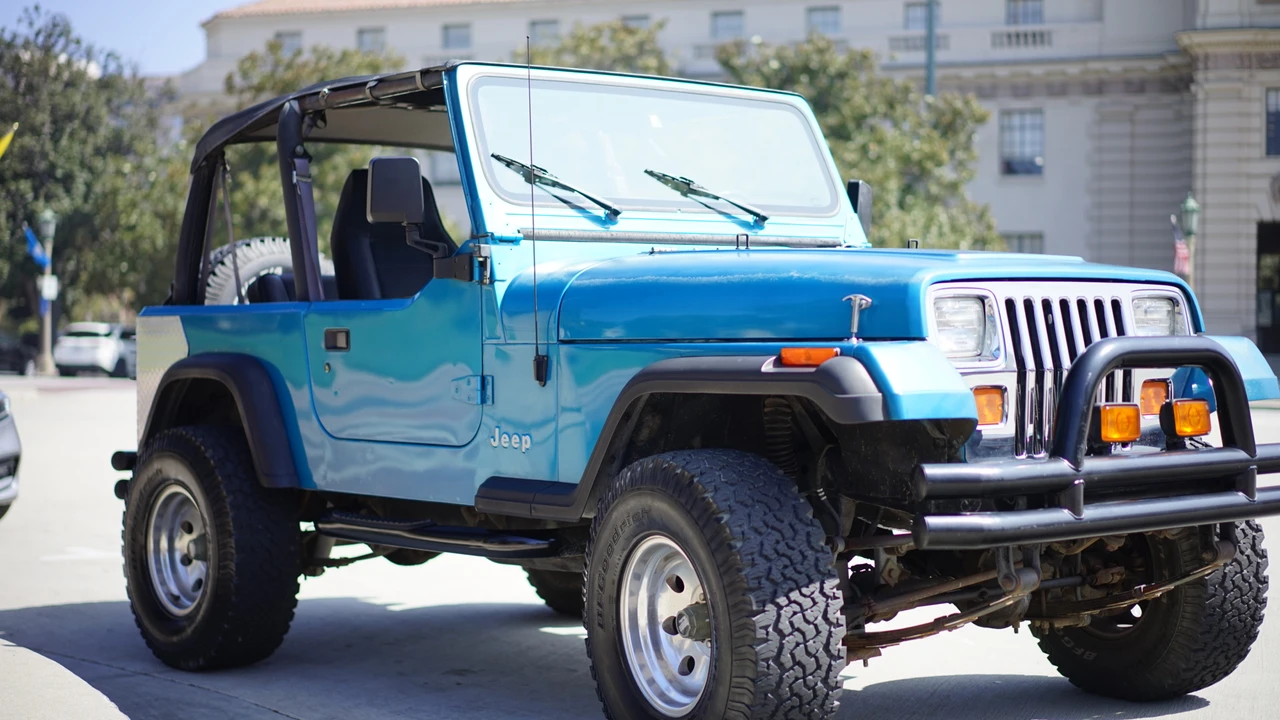 1993 Jeep YJ Wrangler - Image 24 of 31
