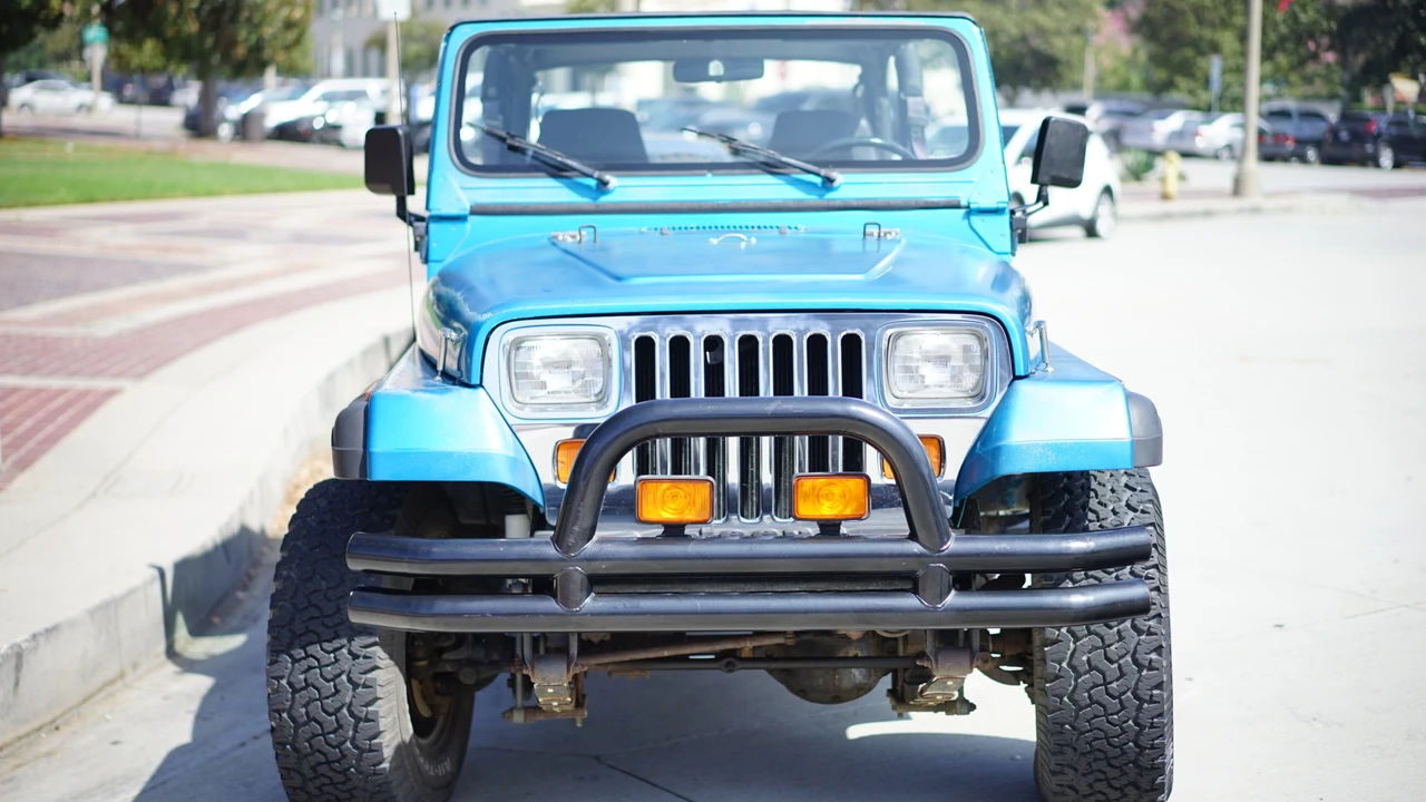 1993 Jeep YJ Wrangler - Image 23 of 31
