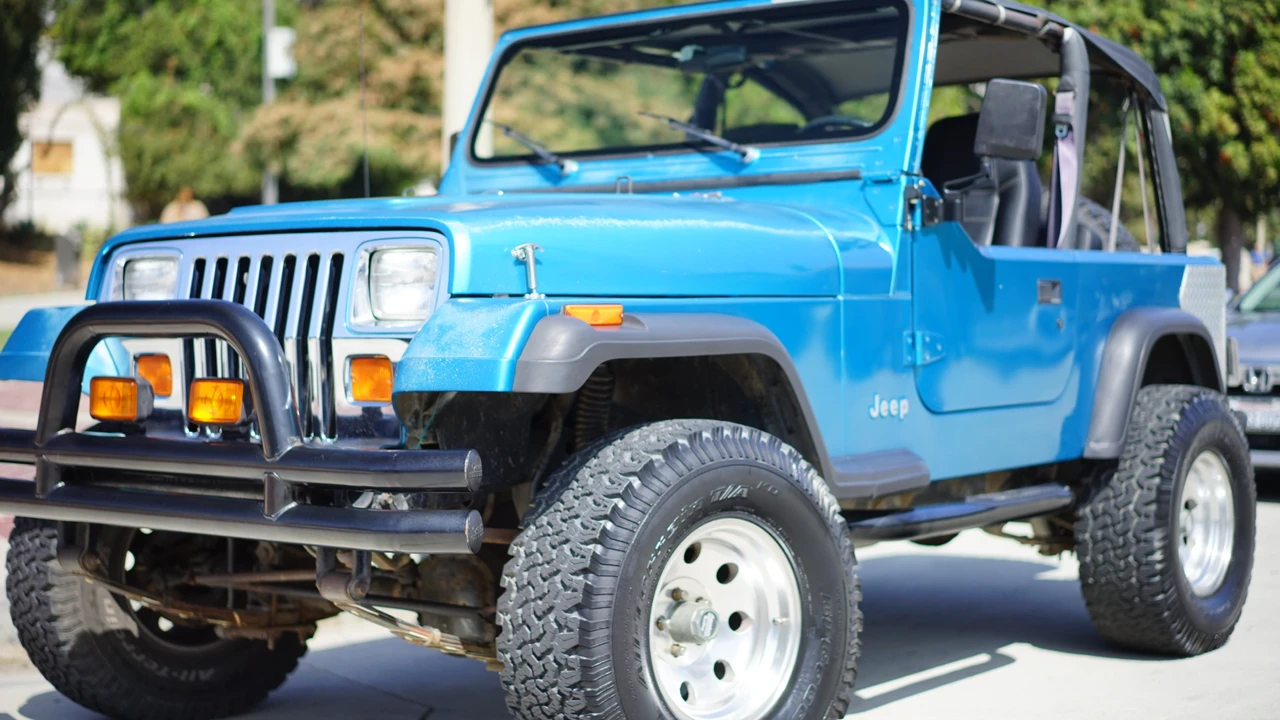 1993 Jeep YJ Wrangler - Image 22 of 31