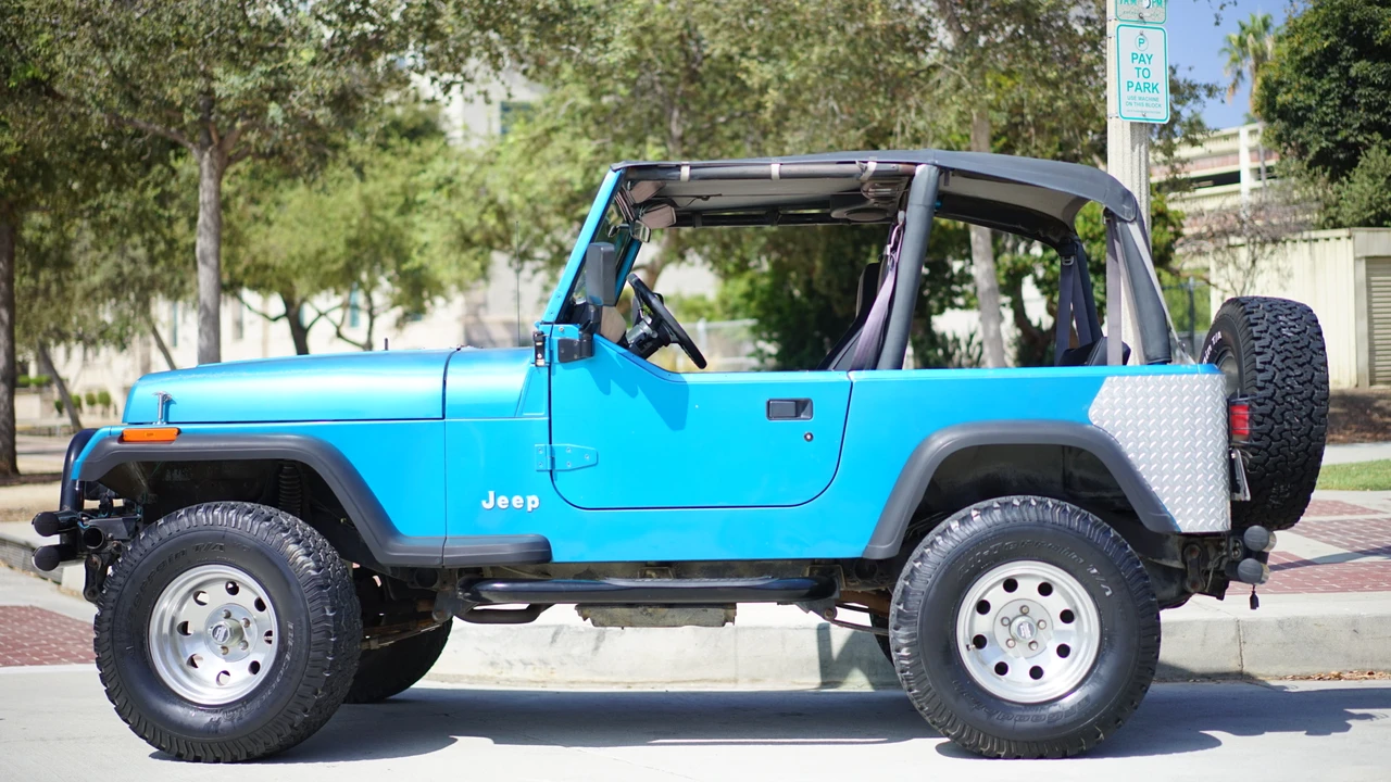 1993 Jeep YJ Wrangler - Image 30 of 31