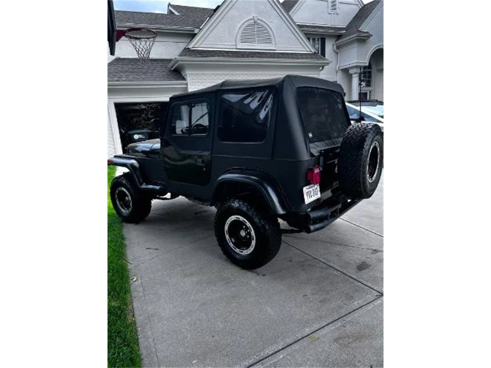 1993 Jeep YJ Wrangler - Image 13 of 16