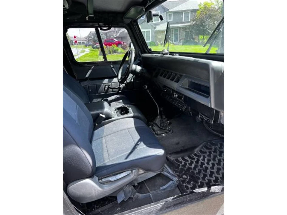 1993 Jeep YJ Wrangler - Image 7 of 16
