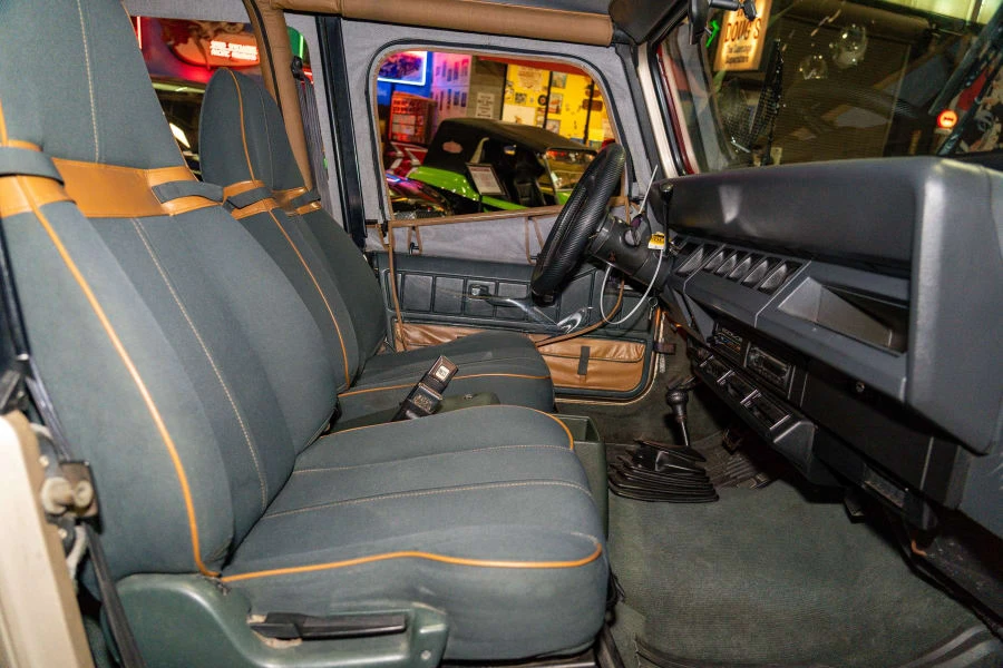 1993 Jeep YJ Wrangler - Image 10 of 15