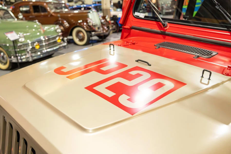1993 Jeep YJ Wrangler - Image 7 of 15