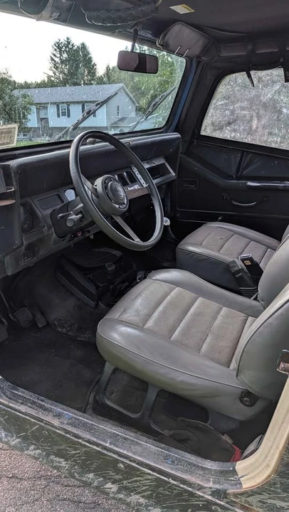 1993 Jeep YJ Wrangler - Image 6 of 14