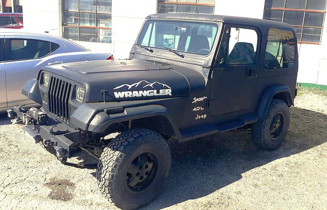 1993 Jeep YJ Wrangler - Image 5 of 5