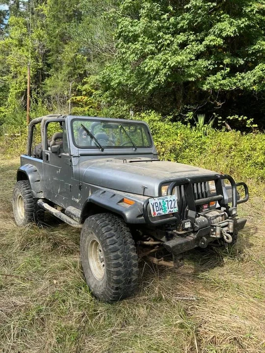 1993 Jeep YJ Wrangler - Image 2 of 3