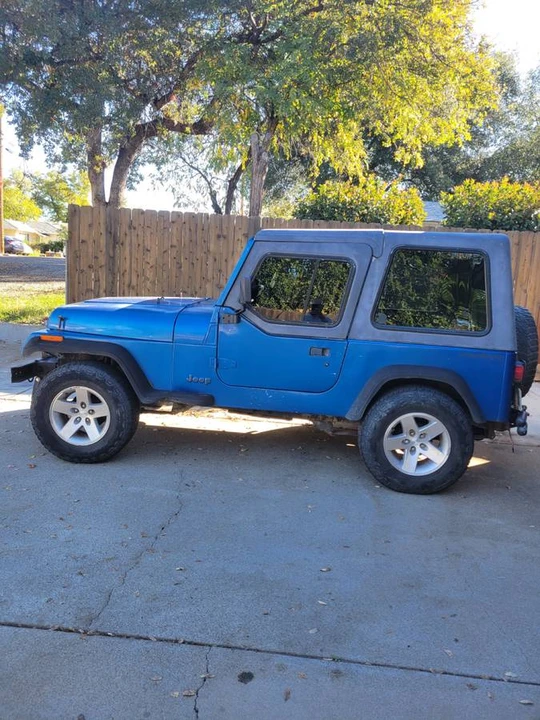 1993 Jeep YJ Wrangler - Image 5 of 5