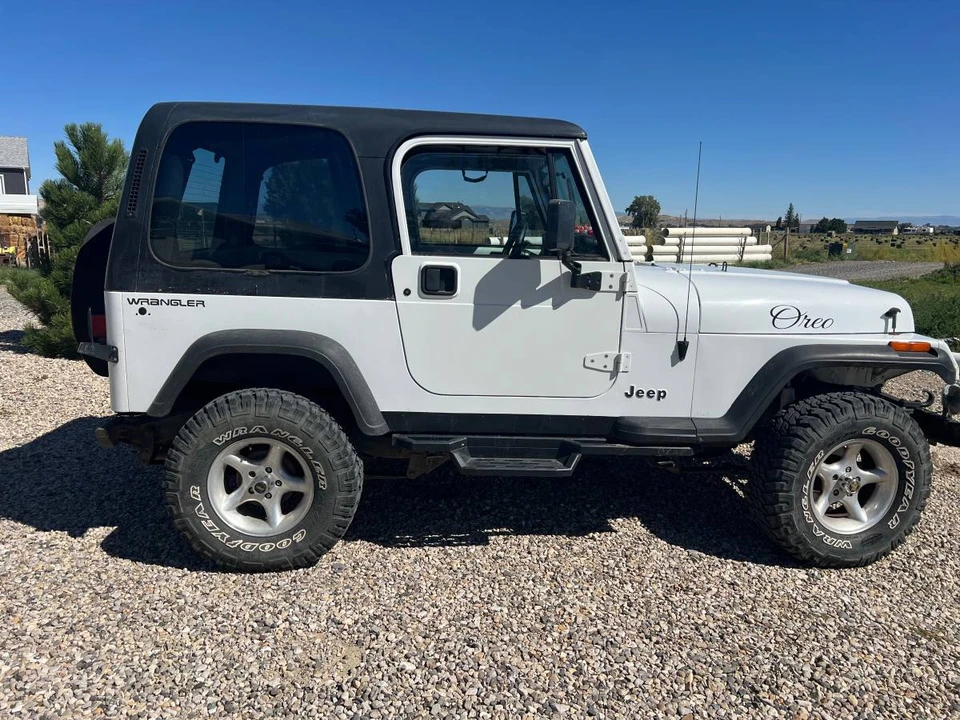 1993 Jeep YJ Wrangler - Image 12 of 12