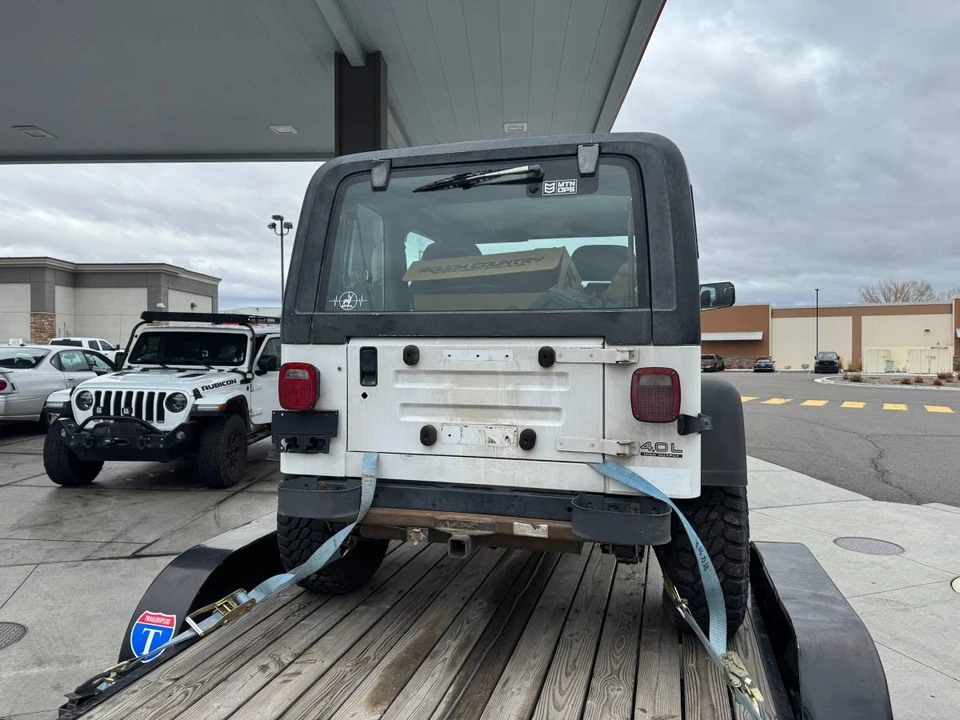 1993 Jeep YJ Wrangler - Image 6 of 9
