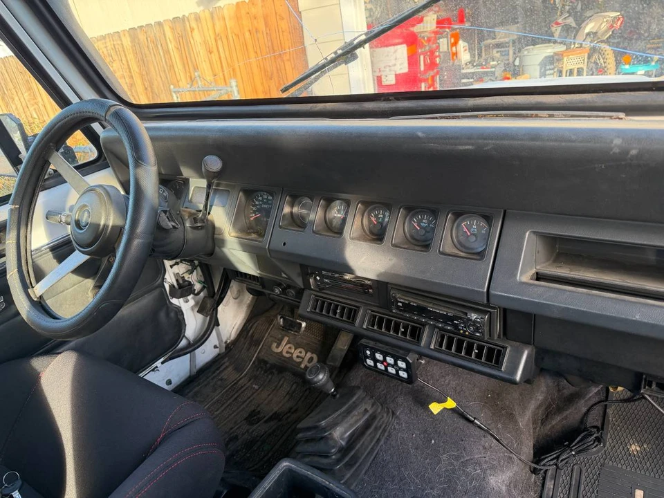 1993 Jeep YJ Wrangler - Image 9 of 9