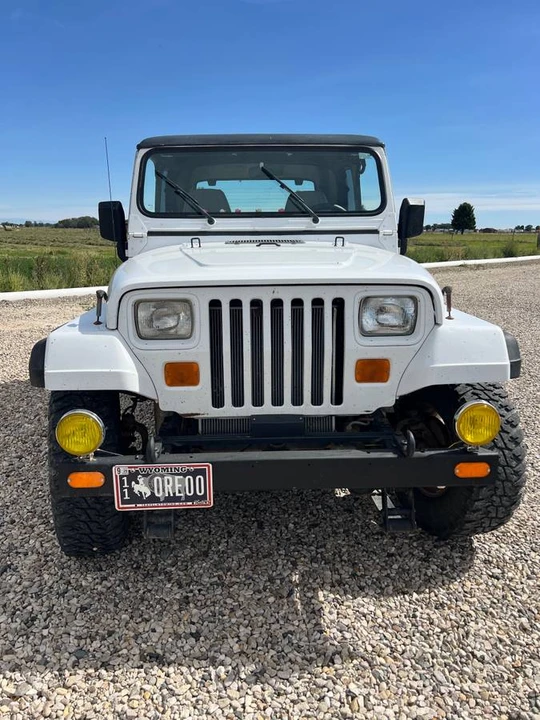 1993 Jeep YJ Wrangler - Image 4 of 12