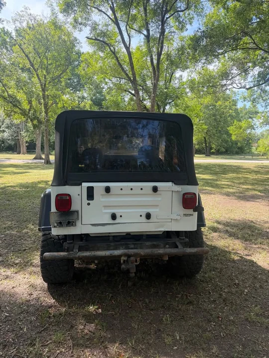 1993 Jeep YJ Wrangler - Image 4 of 7
