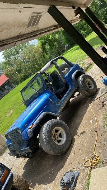 1993 Jeep YJ Wrangler - Image 4 of 5